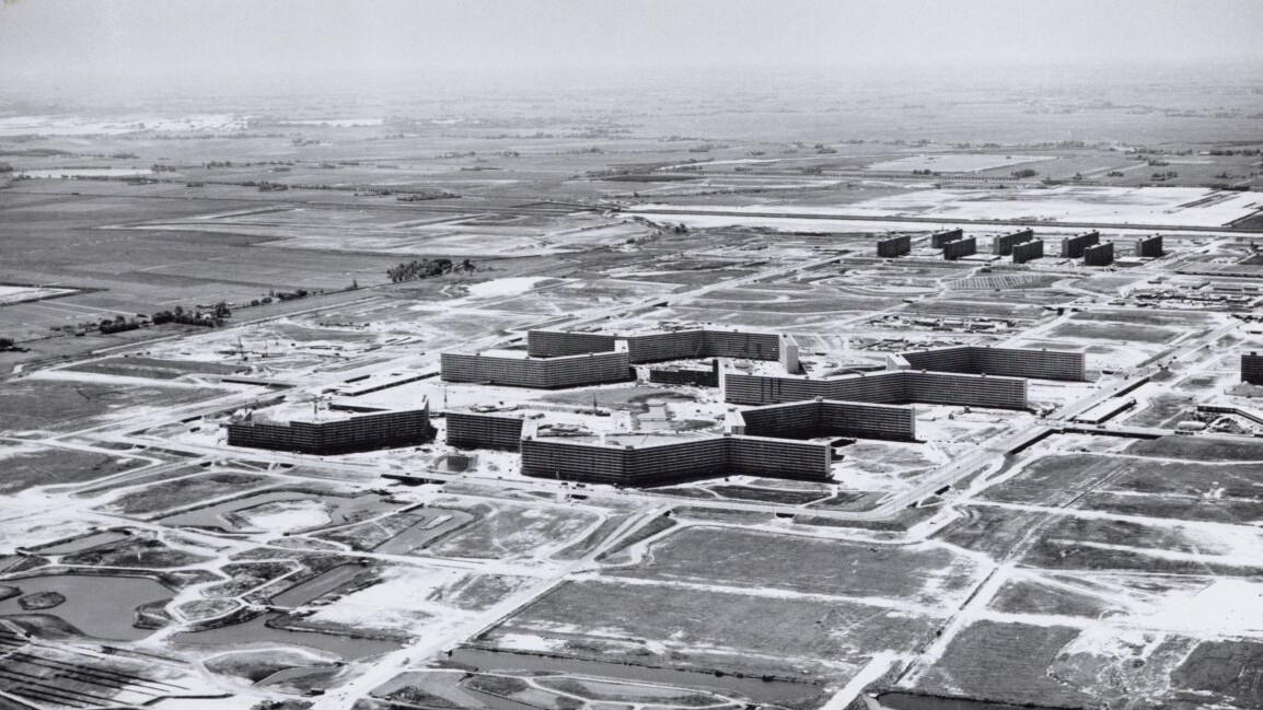 De Bijlmer: Van Visionaire Wijk tot Dynamisch Stadsdeel